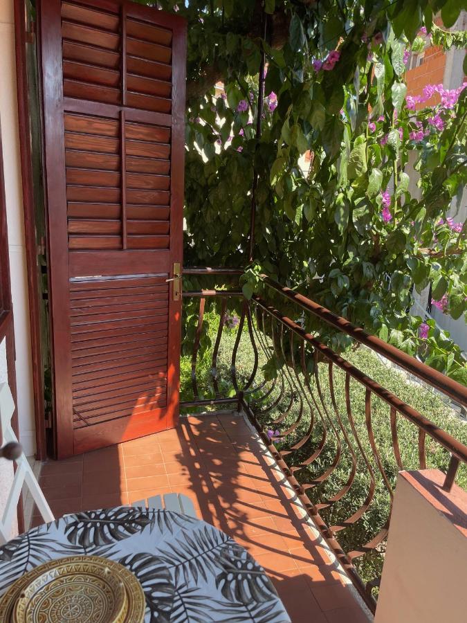 Hvar Guesthouse - Double Bedroom With Private Bathroom Jelsa  Dış mekan fotoğraf