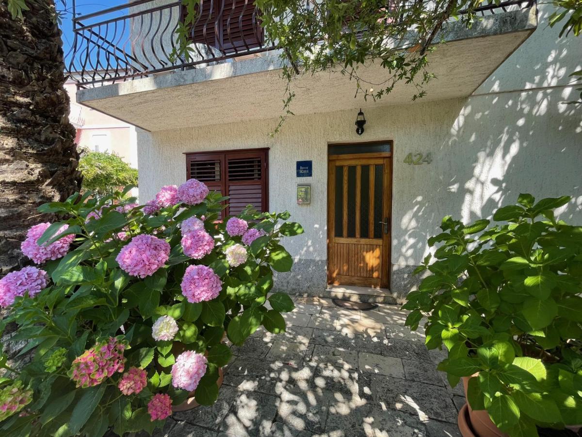 Hvar Guesthouse - Double Bedroom With Private Bathroom Jelsa  Dış mekan fotoğraf